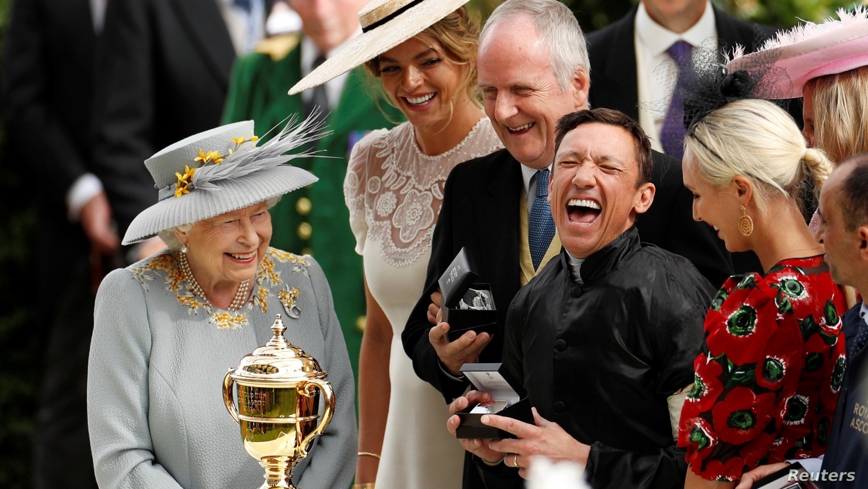 爱游戏-包含重返赛场首场状态出色,加拿大队观众沸腾!,德罗巴重返赛场赛场气氛高涨的词条