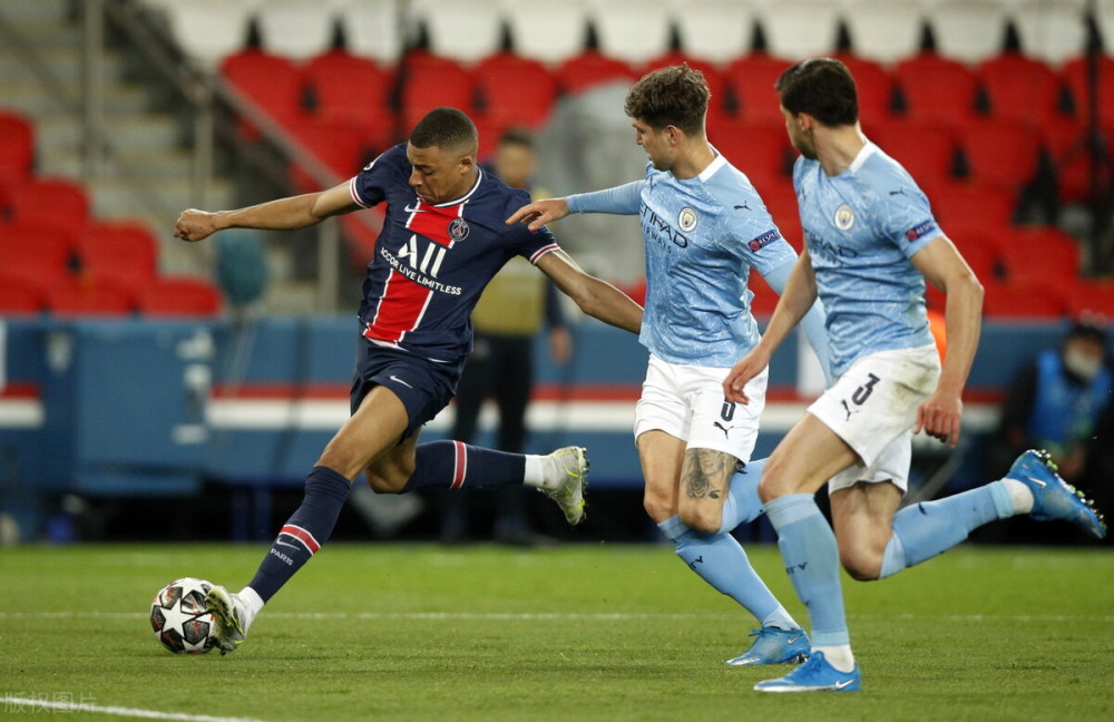 关于赛地聚焦：欧冠训练课后热度飙升，山东男篮遗憾出局，底气十足，团队化学反应显著的信息