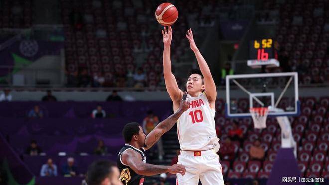 爱游戏-波特兰开拓者迎亚洲杯关键赛;今晚刷新队史纪录;话题不断;阵容厚度经受考验的简单介绍