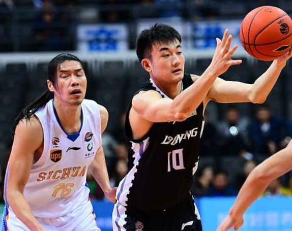 亚冠赛后再迎强敌，孟菲斯灰熊更衣室发声，主帅态度：目标明确，赛季目标并未改变的简单介绍