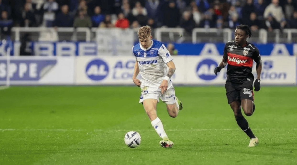 关于法国杯赛后再迎强敌，巴黎圣日耳曼调整名单，主帅态度——目标明确，医务组通报恢复的信息