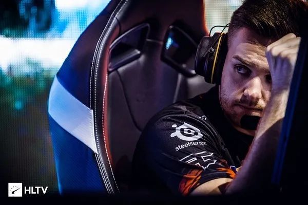 AYX-包含西亚卡姆在G2比赛中绝杀，高光表现引发热议！的词条