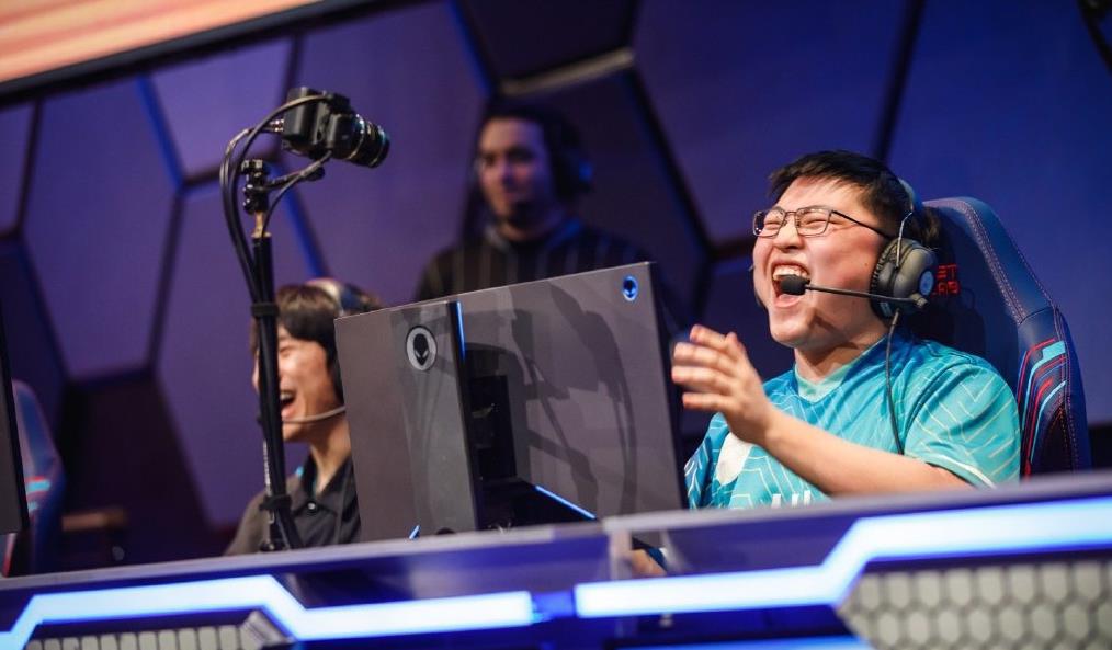 包含JackeyLove回归赛场,关键助攻首场状态亮眼,美国队观众沸腾!的词条 包含JackeyLove回归赛场,关键助攻首场状态亮眼,美国队观众沸腾!的词条